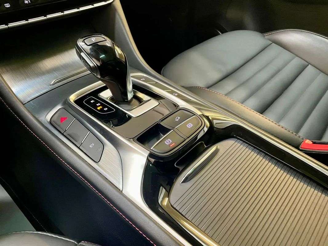 mg-hs-2022-hibrido-a-gasolina-1490cc