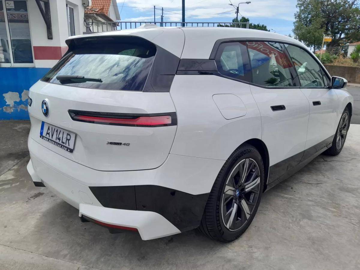 bmw-ix-2023-eletrico-200cc