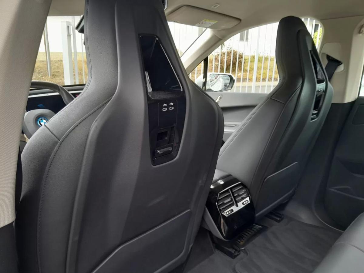 bmw-ix-2023-eletrico-200cc