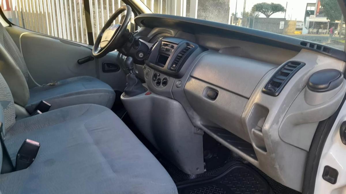 renault-trafic-2006-diesel-1995cc