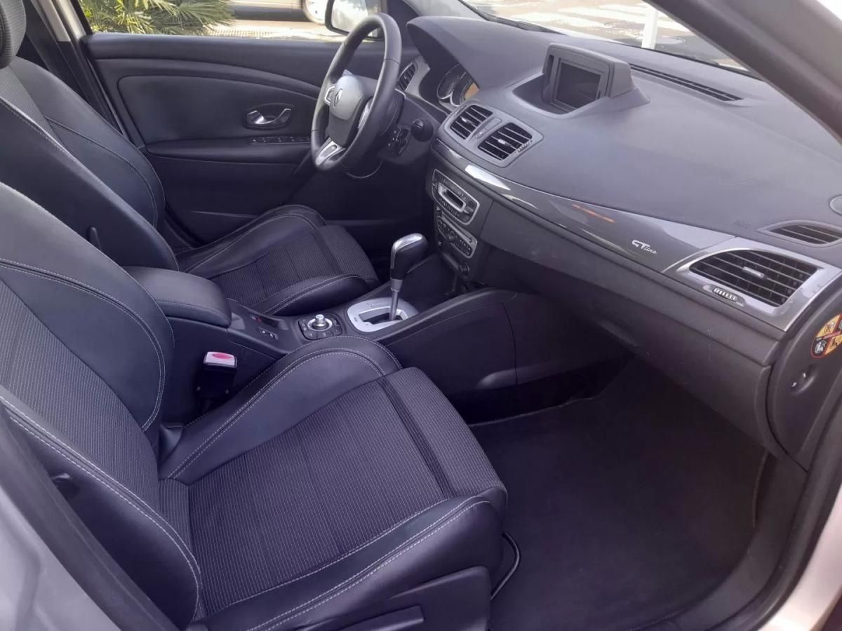 renault-megane-sport-tourer-2011-diesel-1461cc