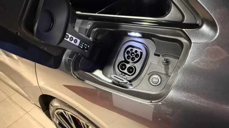 audi-a6-avant-2-0-tdi-2025-diesel-2000cc