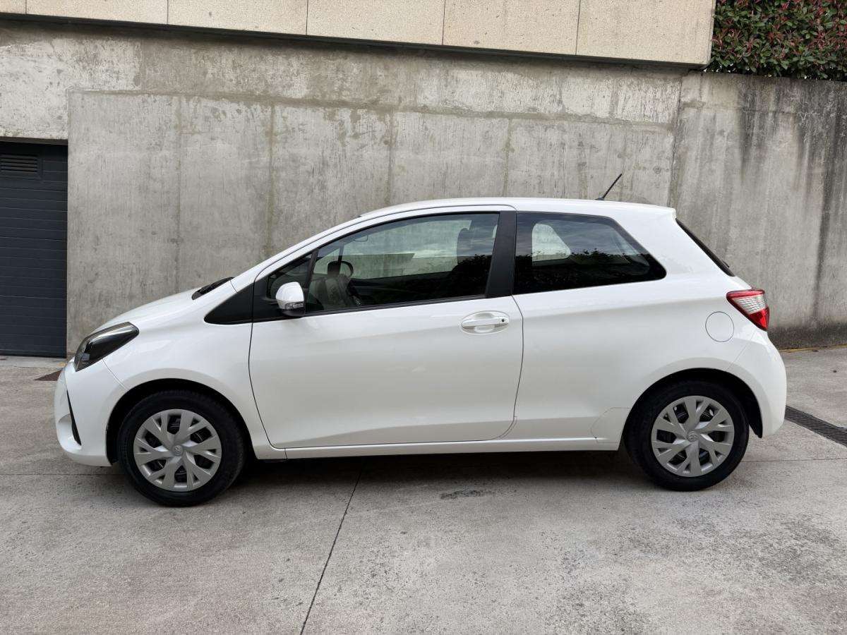 toyota-yaris-2020-gasolina-998cc