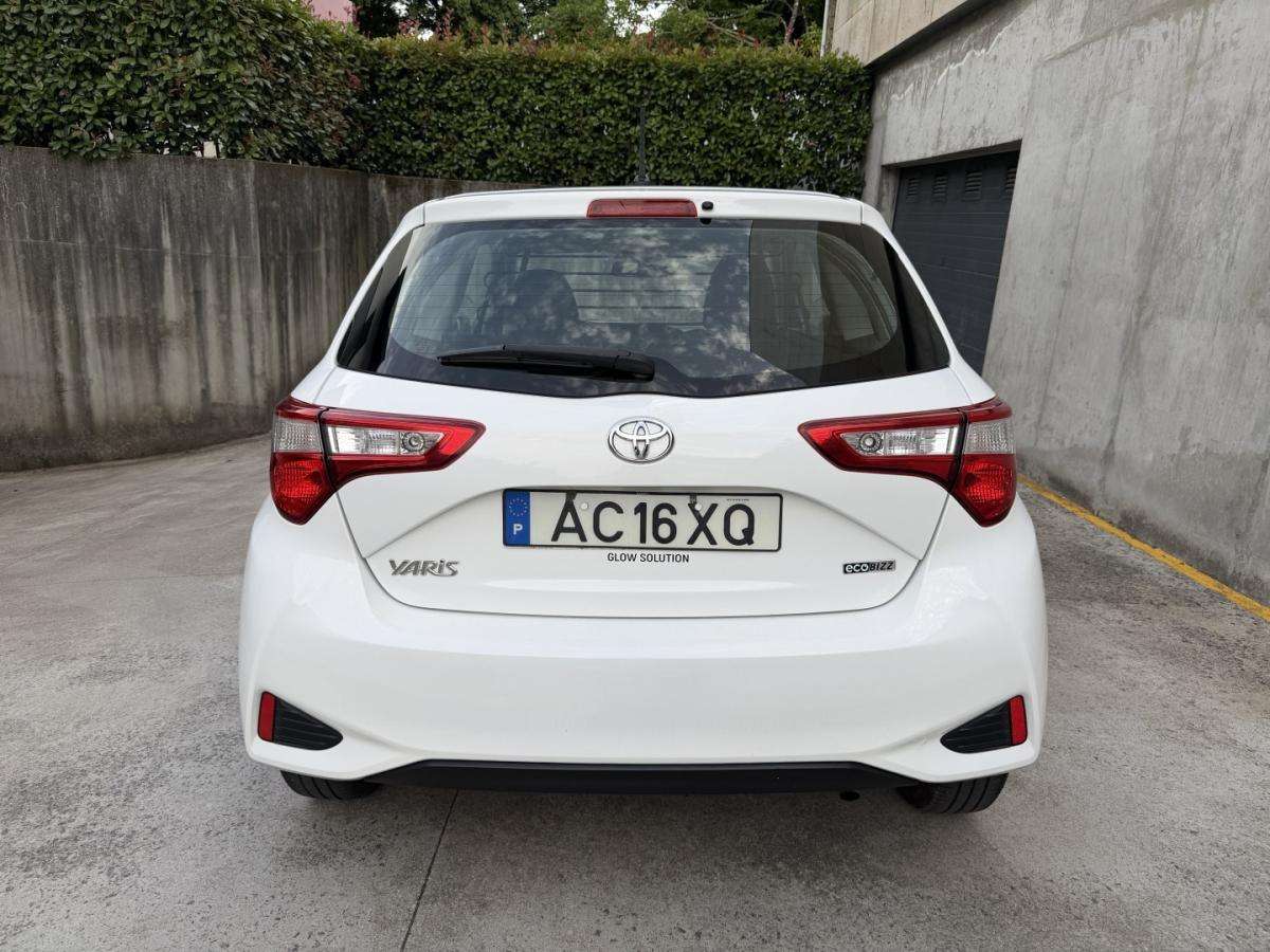 toyota-yaris-2020-gasolina-998cc