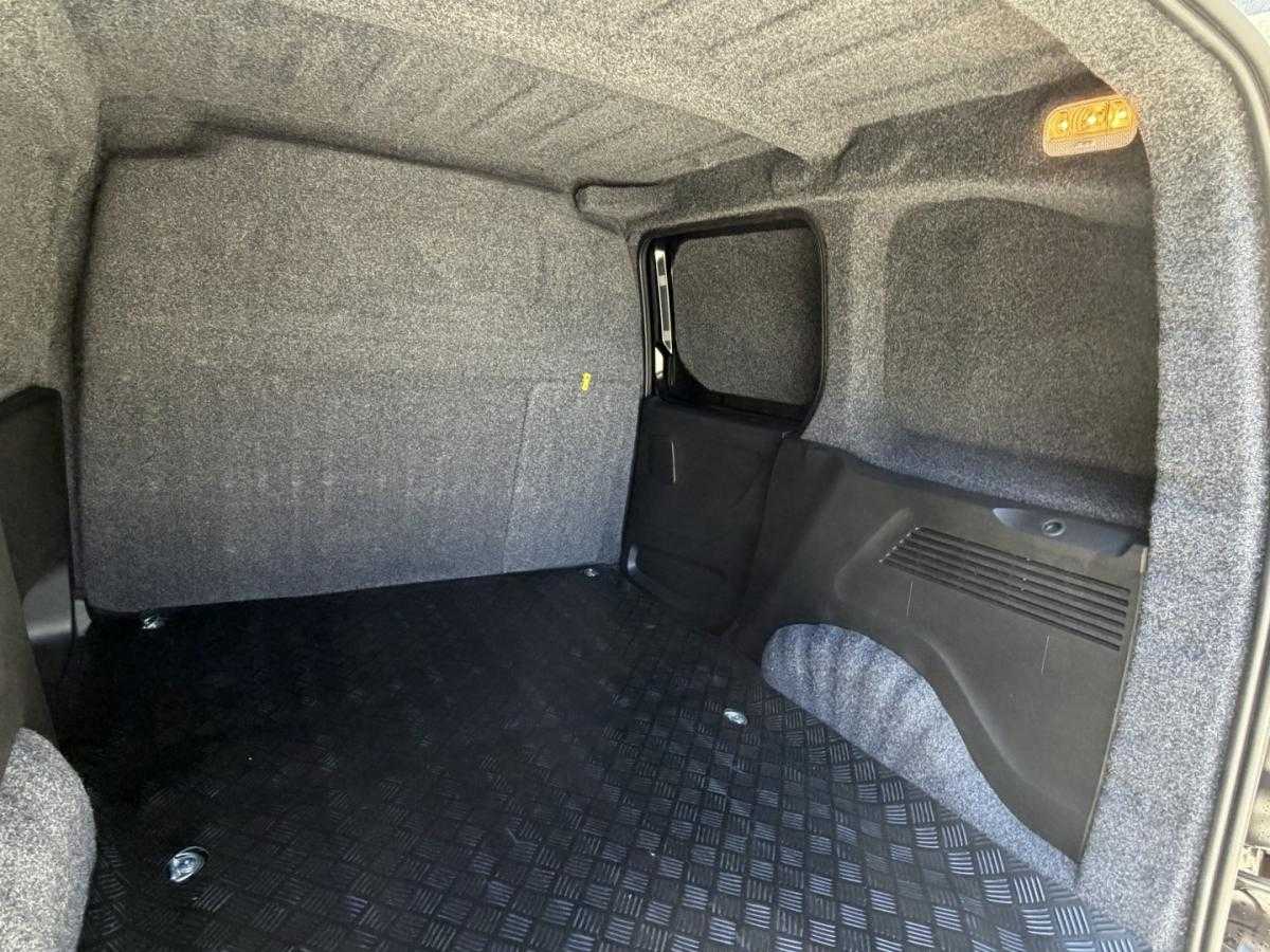 opel-combo-2025-diesel-1499cc