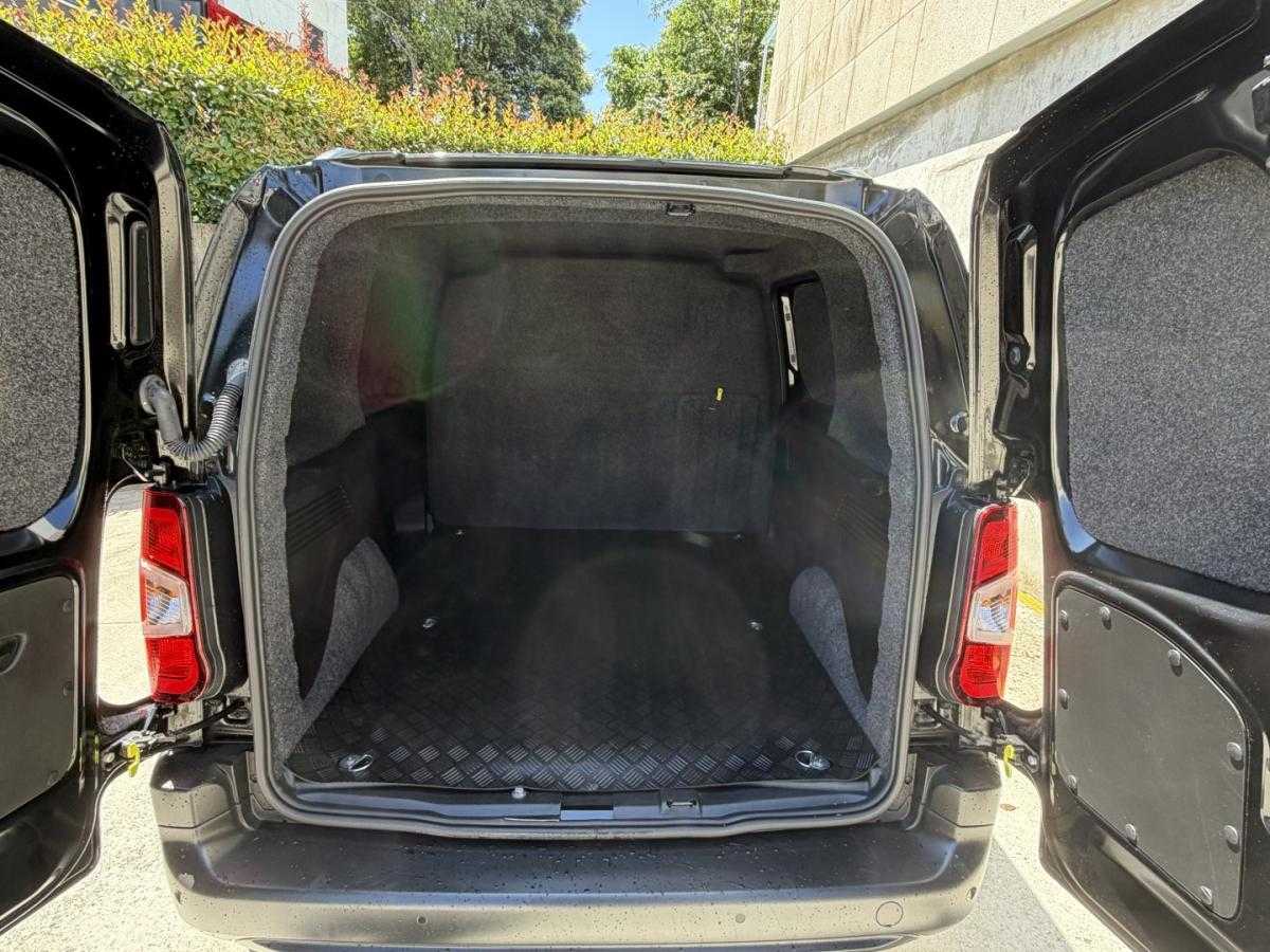 opel-combo-2025-diesel-1499cc