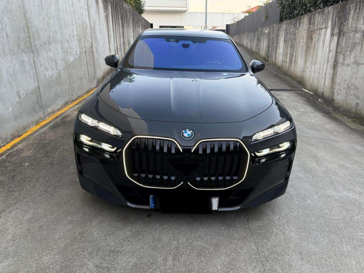 bmw-serie-7-2024-eletrico-0cc