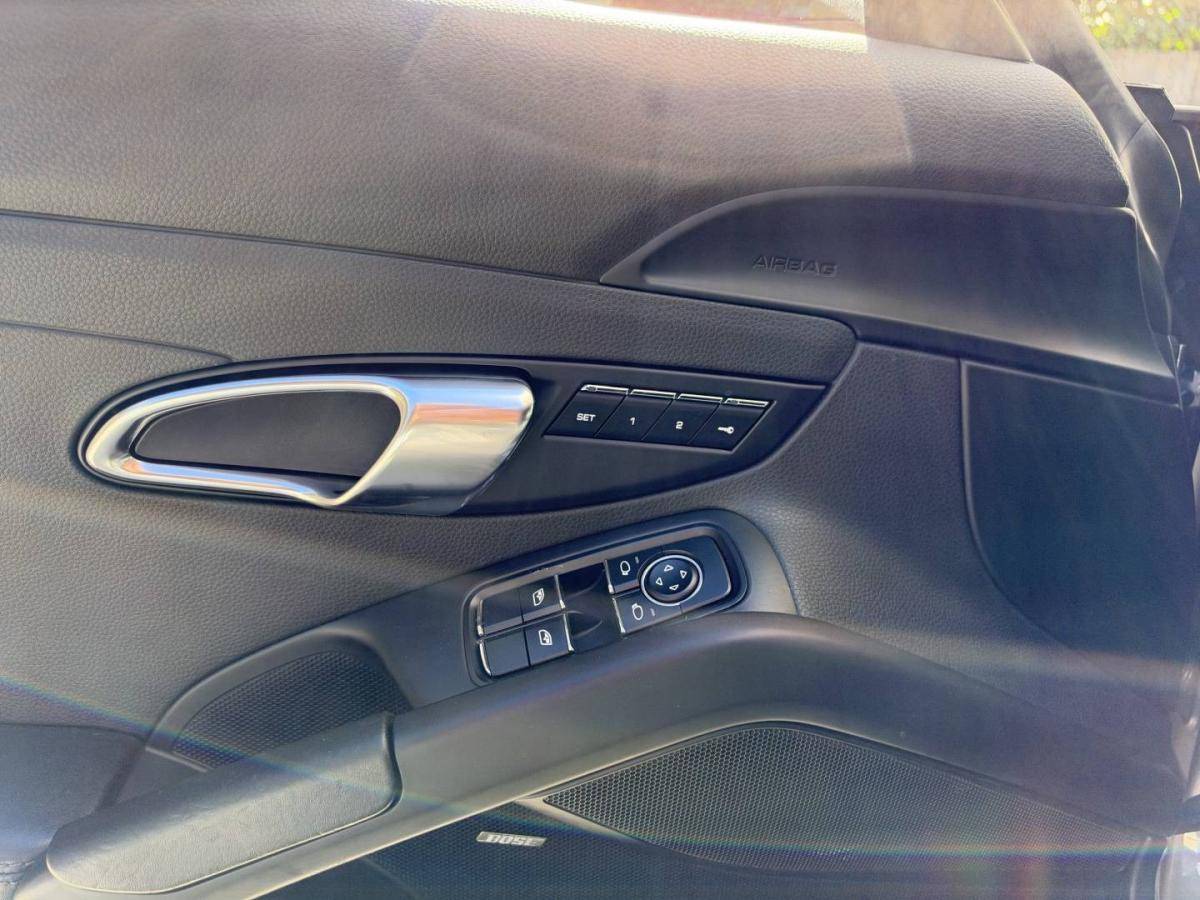 porsche-718-2017-gasolina-2497cc