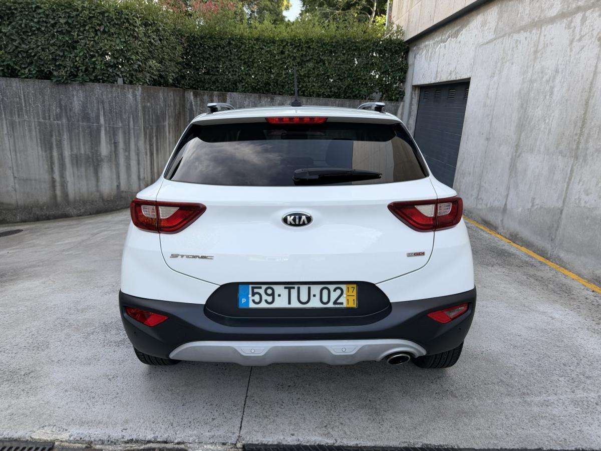 kia-stonic-2017-gasolina-998cc