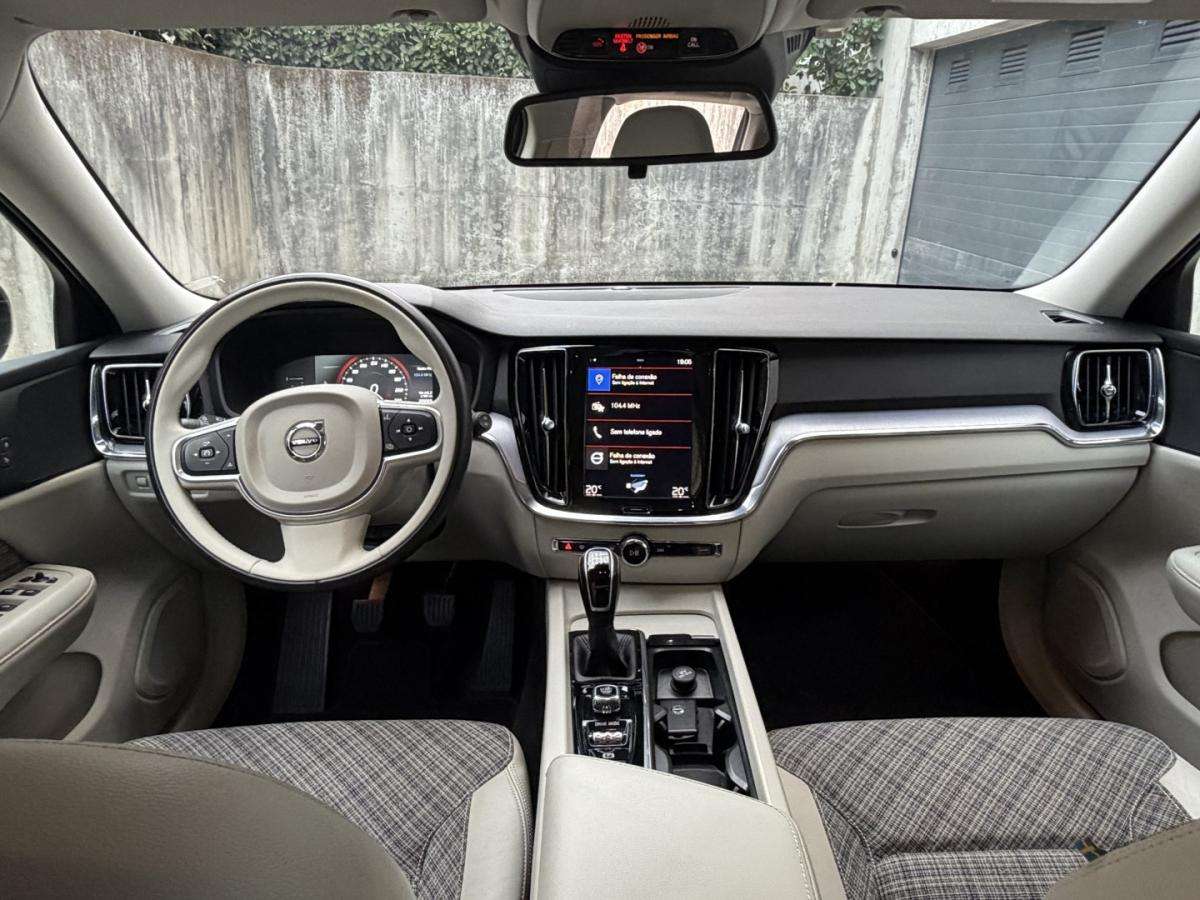 volvo-v60-2018-diesel-1969cc
