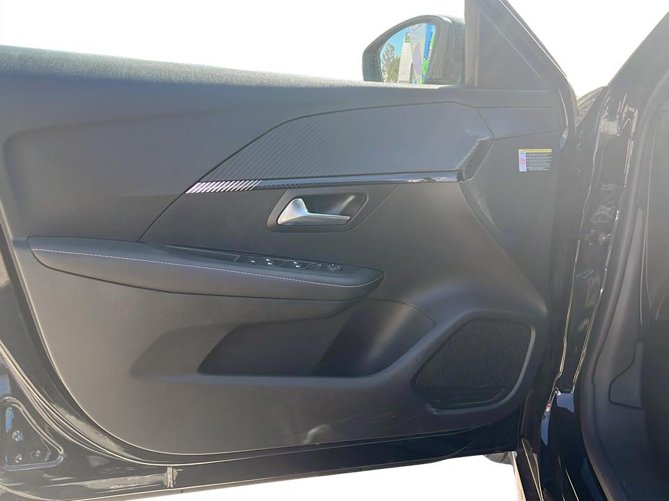 peugeot-208-2025-gasolina-1199cc