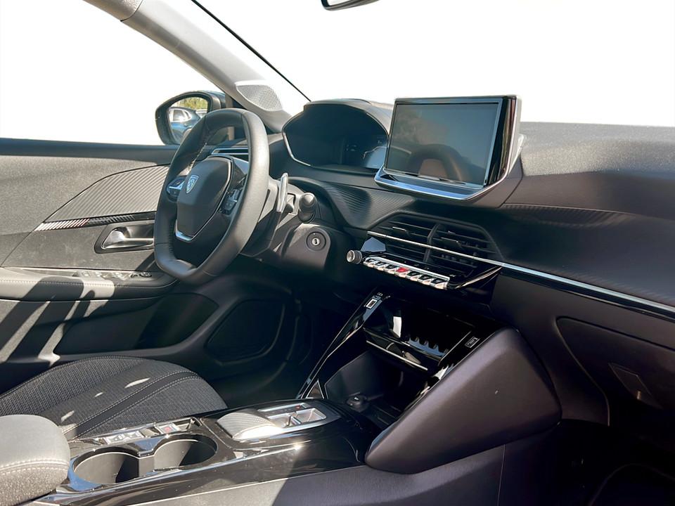 peugeot-208-2025-gasolina-1199cc