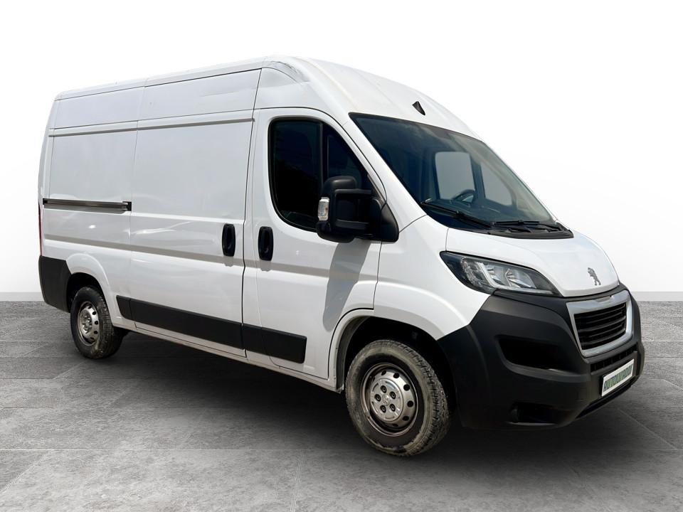 peugeot-boxer-2024-diesel-2184cc