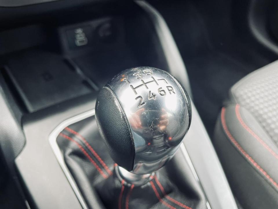 ford-focus-2023-gasolina-998cc