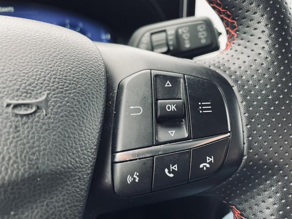 ford-focus-2023-gasolina-998cc