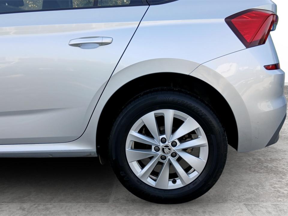 skoda-kamiq-2023-gasolina-999cc