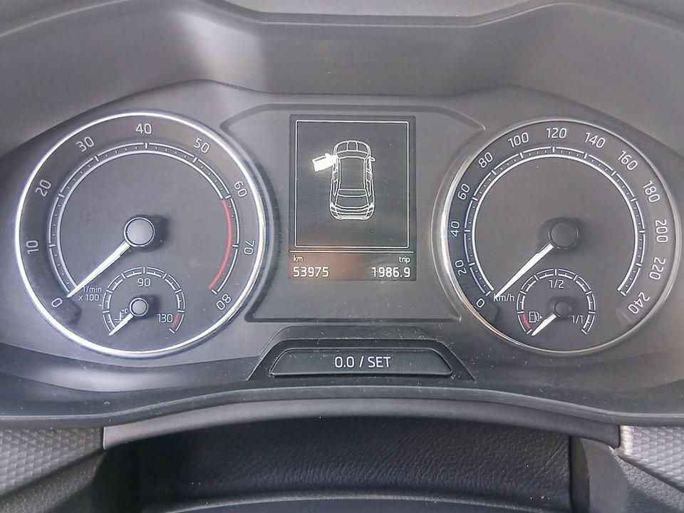 skoda-kamiq-2023-gasolina-999cc