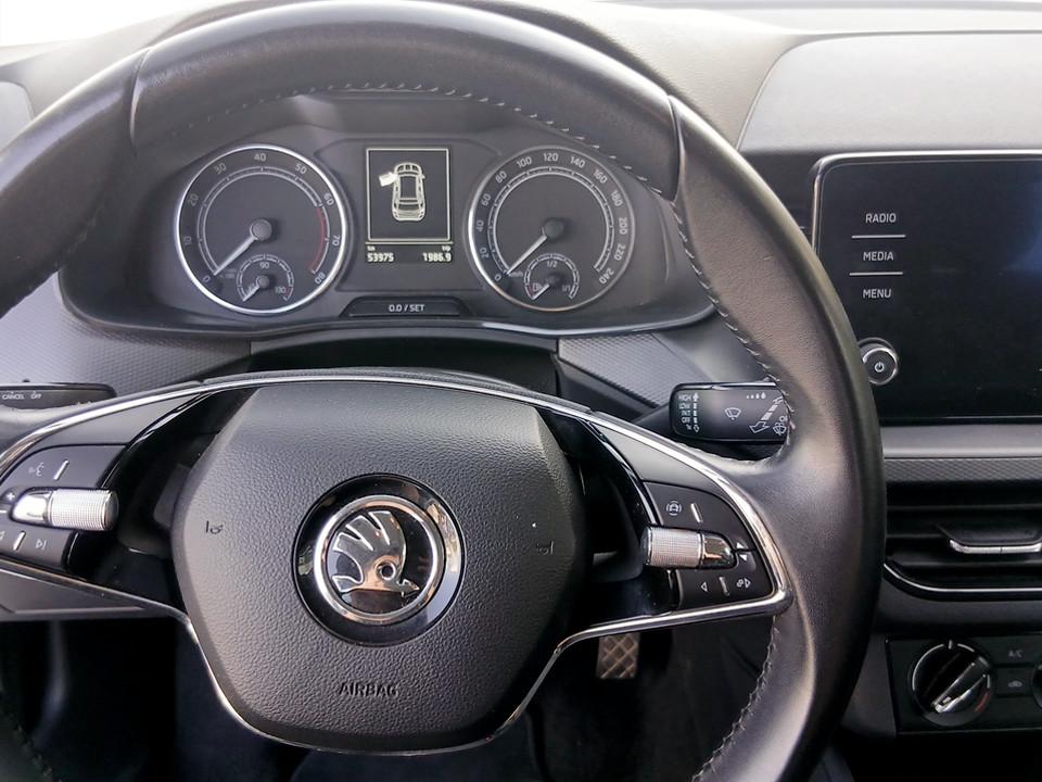 skoda-kamiq-2023-gasolina-999cc