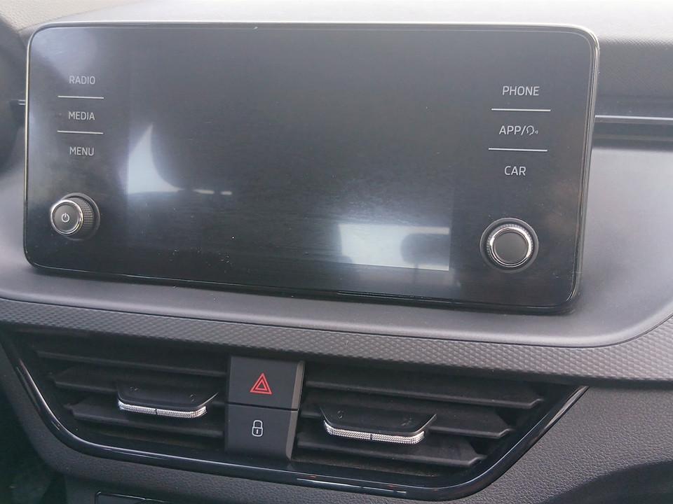 skoda-kamiq-2023-gasolina-999cc