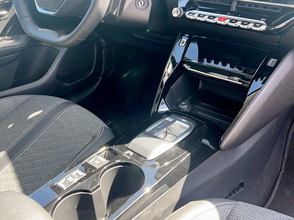 peugeot-208-2025-gasolina-1199cc