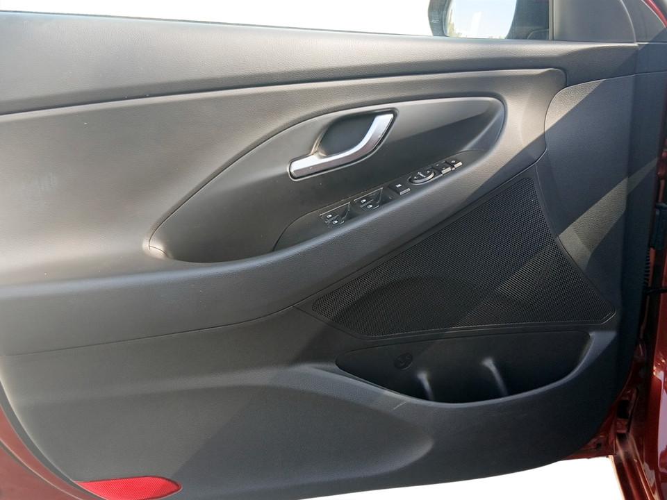 hyundai-i30-2024-gasolina-998cc