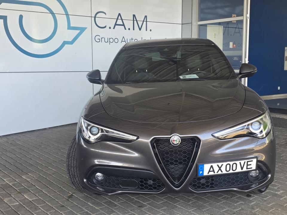 alfa-romeo-stelvio-2023-diesel-2143cc