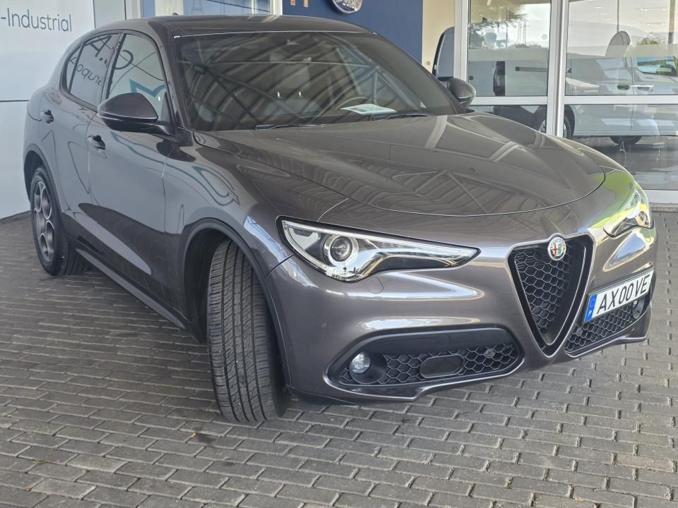 alfa-romeo-stelvio-2023-diesel-2143cc
