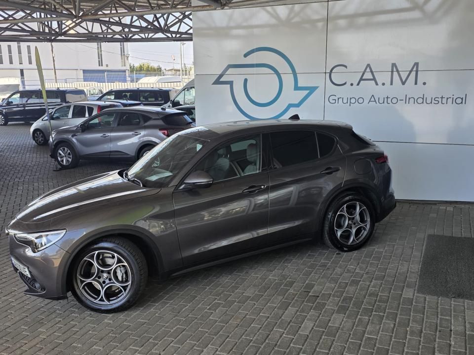 alfa-romeo-stelvio-2023-diesel-2143cc