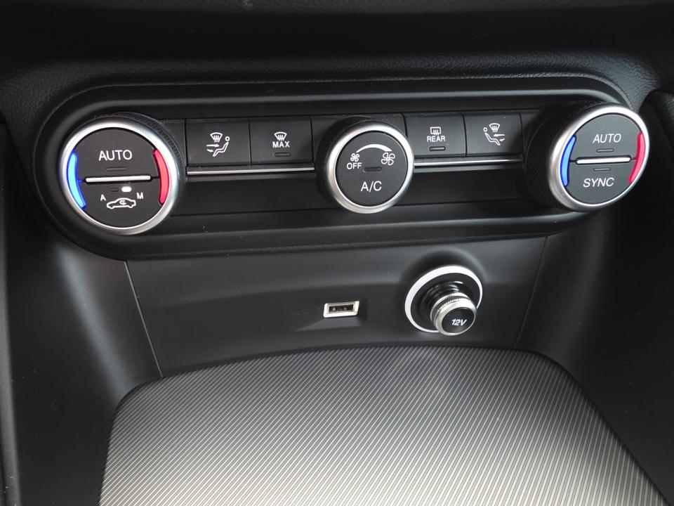 alfa-romeo-stelvio-2023-diesel-2143cc