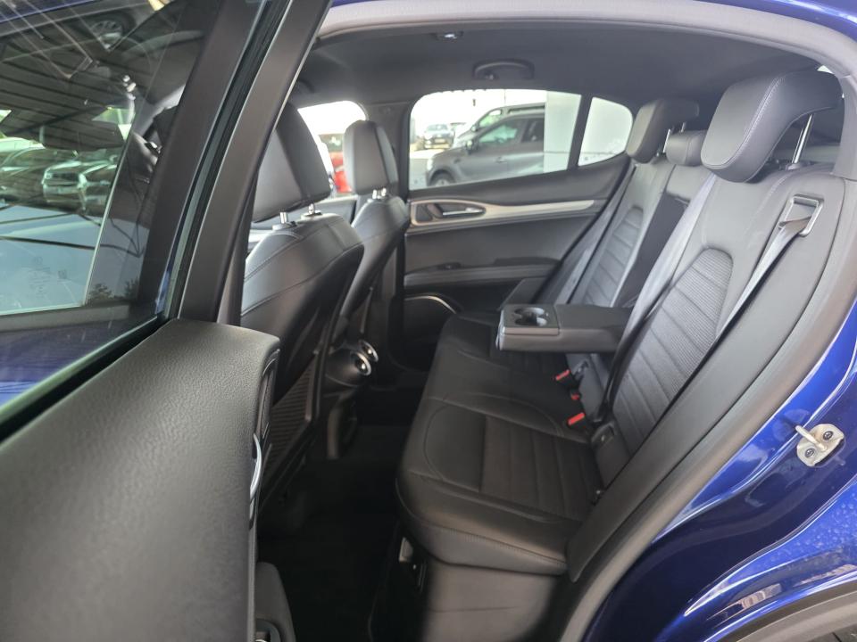 alfa-romeo-stelvio-2022-diesel-2143cc