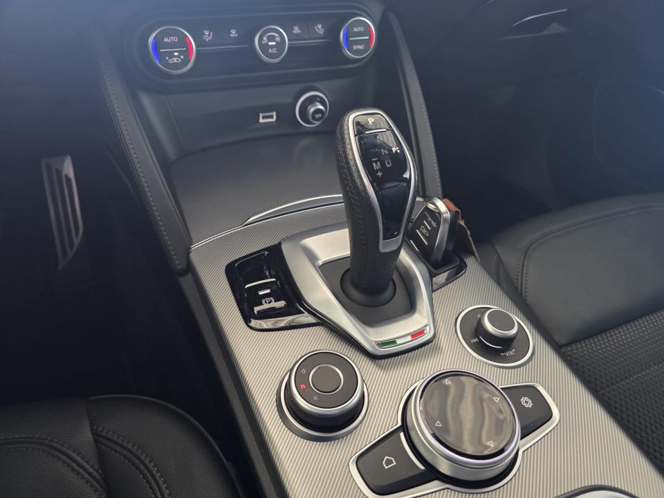 alfa-romeo-stelvio-2022-diesel-2143cc