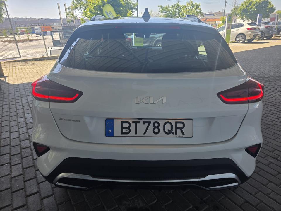 kia-xceed-2025-gasolina-998cc