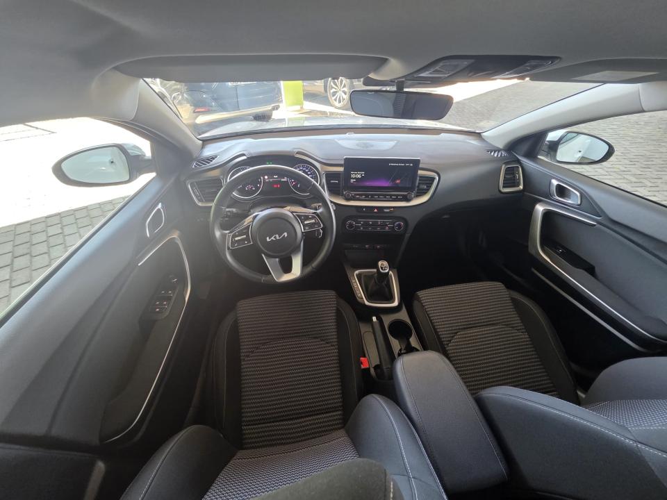 kia-xceed-2025-gasolina-998cc