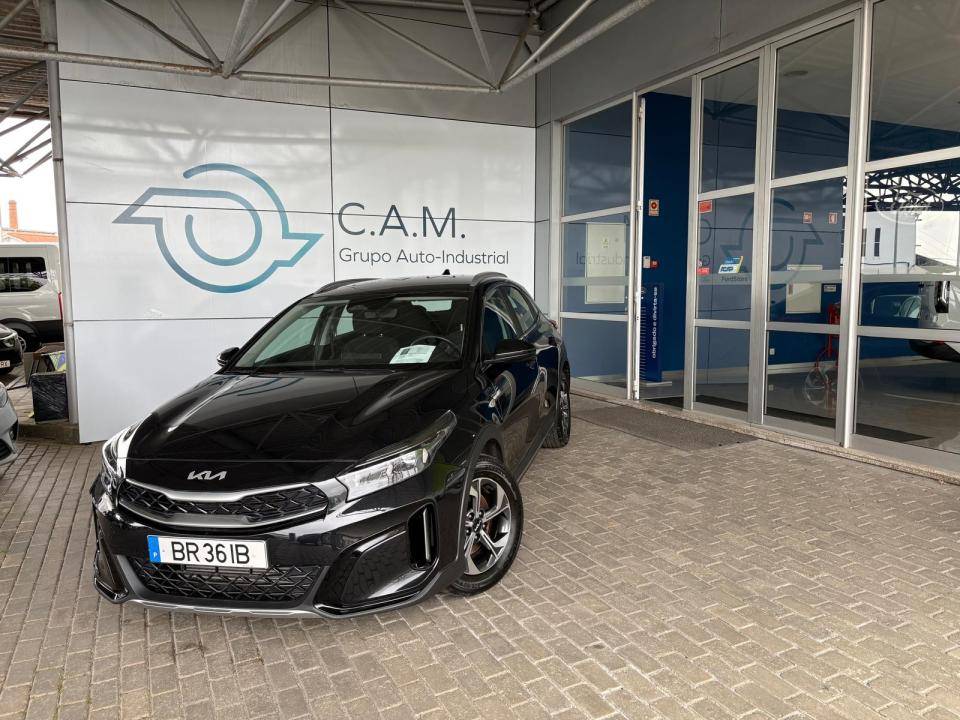 kia-xceed-2025-gasolina-998cc