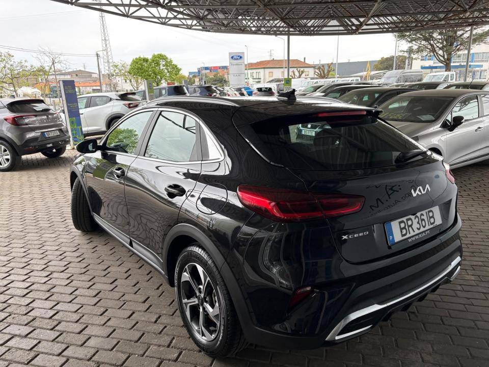 kia-xceed-2025-gasolina-998cc