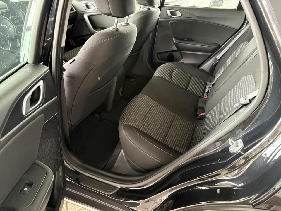 kia-xceed-2025-gasolina-998cc