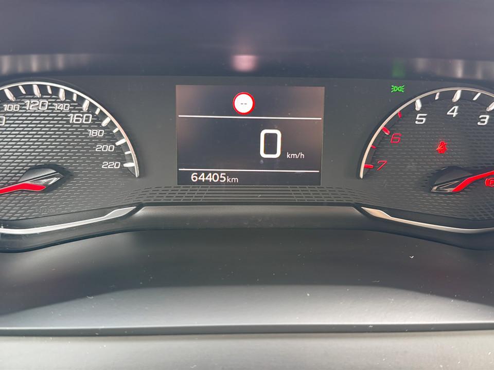 peugeot-208-2023-gasolina-1199cc