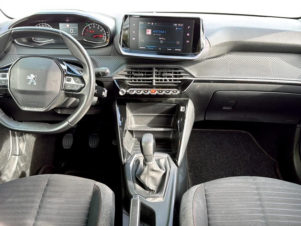 peugeot-208-2023-gasolina-1199cc