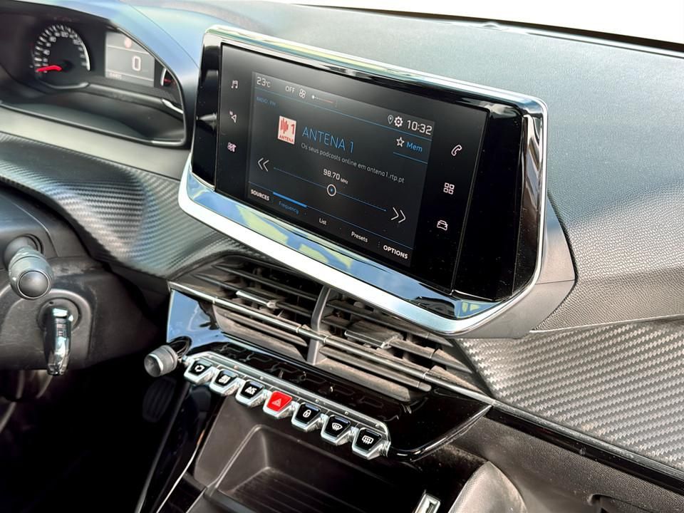 peugeot-208-2023-gasolina-1199cc