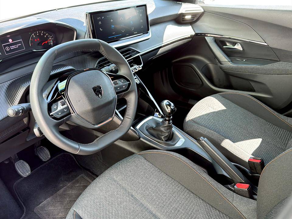 peugeot-2008-2025-gasolina-1199cc