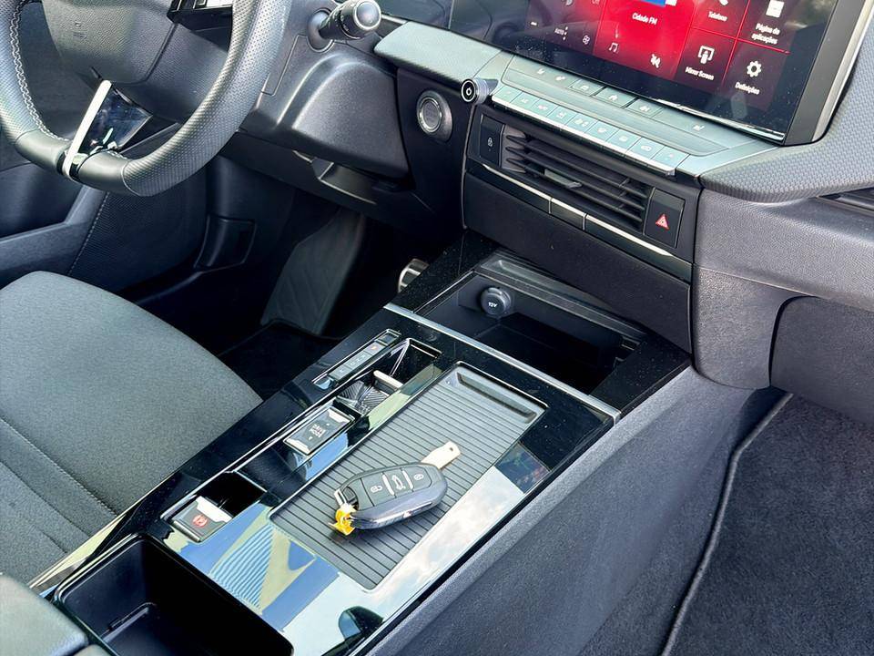 opel-astra-2024-gasolina-1199cc