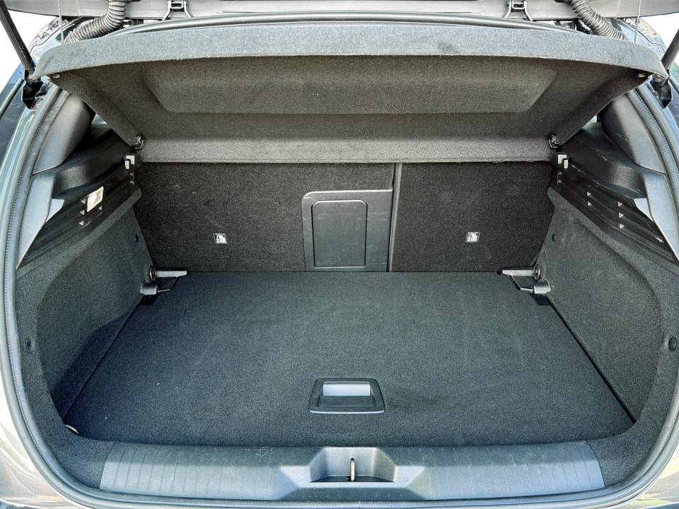 opel-astra-2024-gasolina-1199cc
