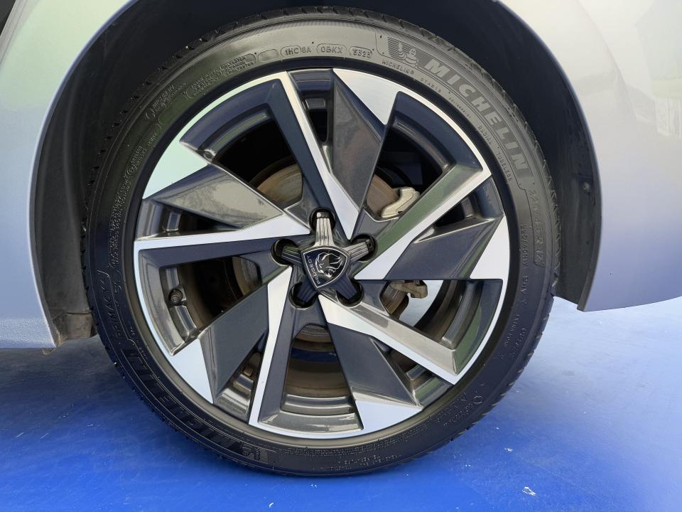 peugeot-308-2024-gasolina-1199cc
