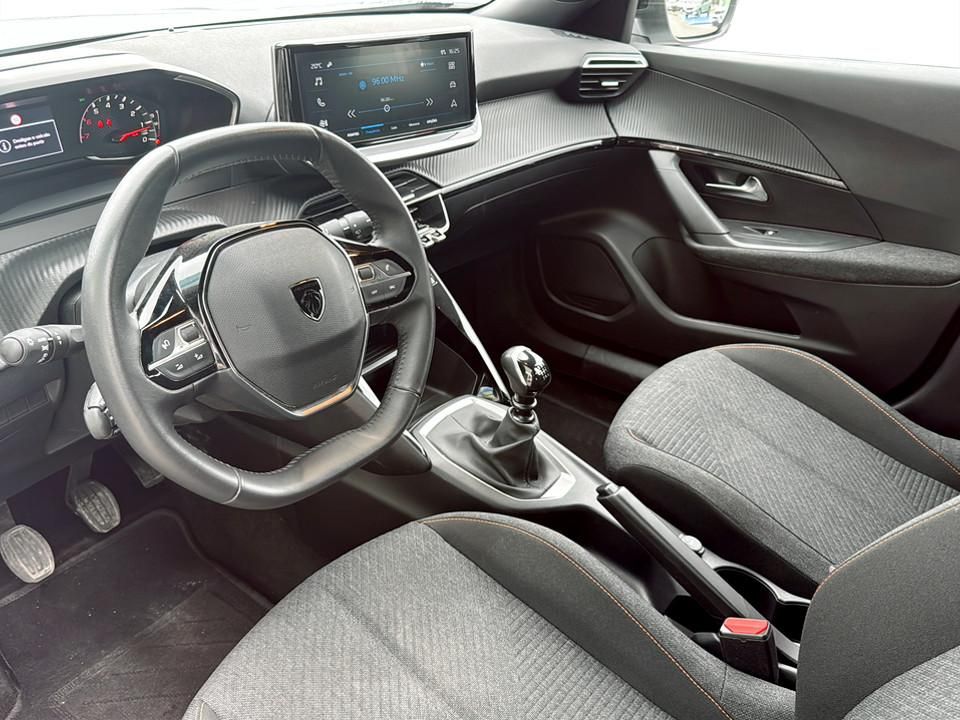 peugeot-2008-2025-gasolina-1199cc