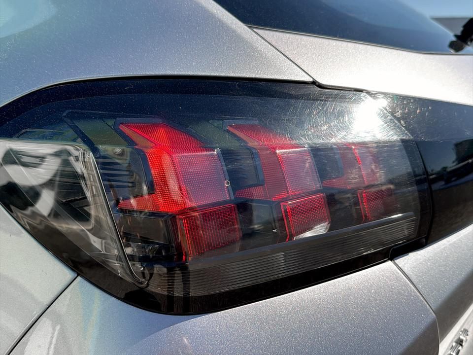 peugeot-208-2023-gasolina-1199cc