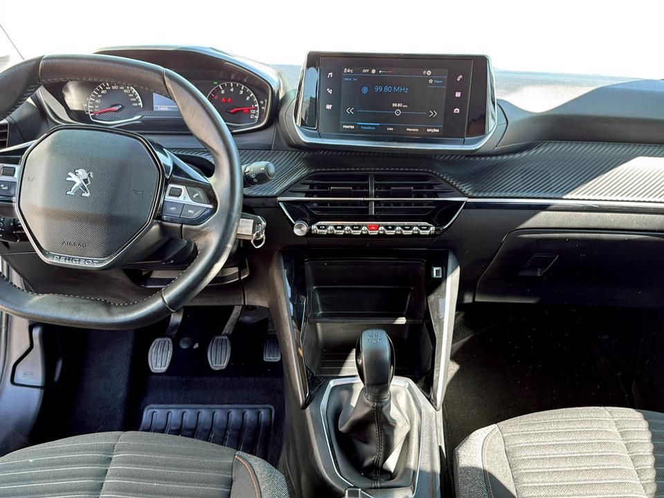 peugeot-208-2023-gasolina-1199cc