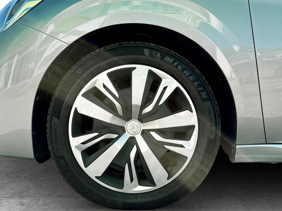 peugeot-208-2023-gasolina-1199cc