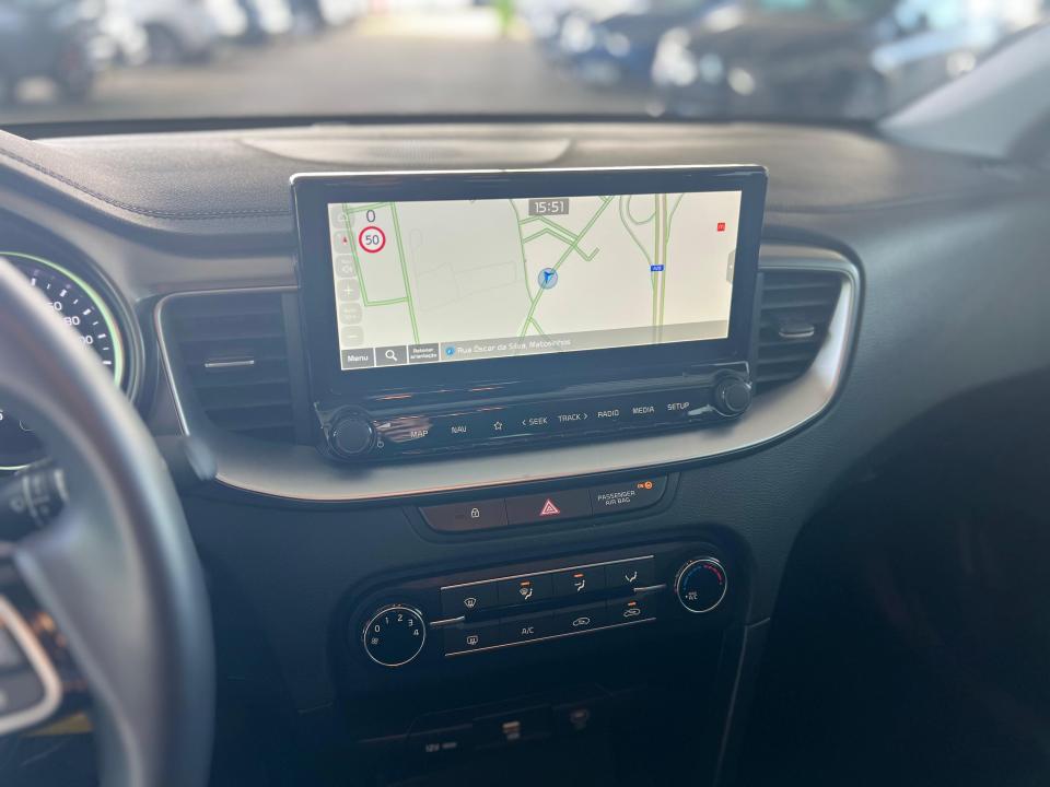 kia-xceed-2025-gasolina-998cc