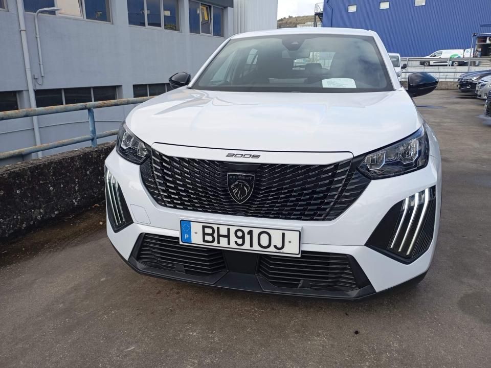 peugeot-2008-2024-gasolina-1199cc