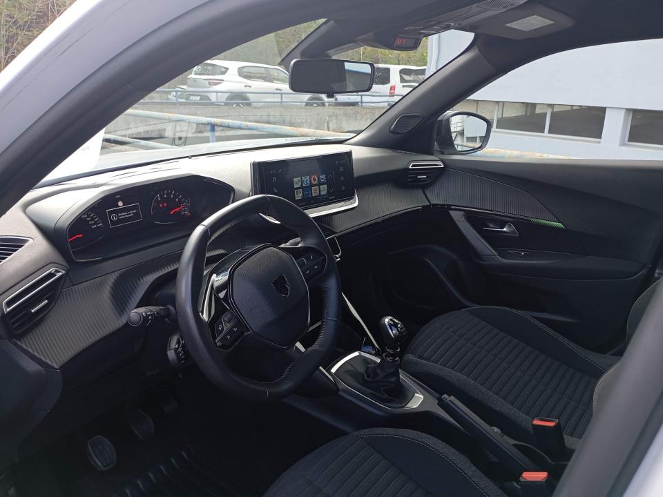 peugeot-2008-2024-gasolina-1199cc